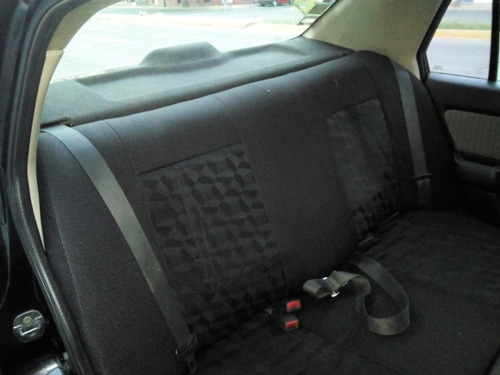 Imagen 2 de 9 de Cubreasientos De Nissan Tiida