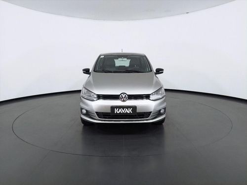 Imagem 2 de 15 de 150358 - Volkswagen Fox 2015 Com Garantia