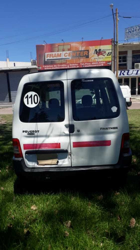 Peugeot Partner 1.4 Furgon Confort 2015 Con Gnc De 5ta