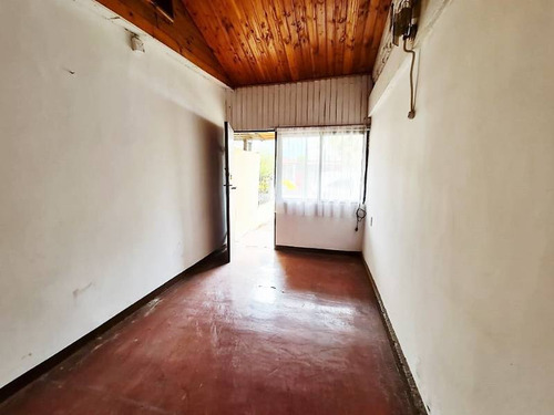 Casa En Sector Maipú Con Bernardo Ohiggins, Comuna De Buin