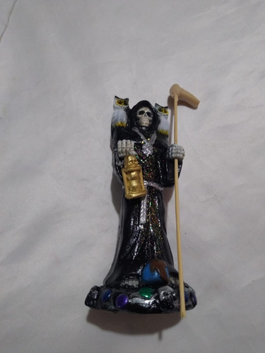 Figura Santa Muerte Con Buhos 15cm Ritualizada