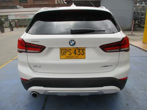 Bmw X1 Sdrive 18i 4x2 1500cc At Aa
