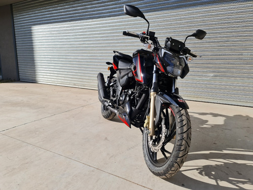 Imagen 2 de 15 de Tvs Rtr 200 Carburada Precio Cuidado