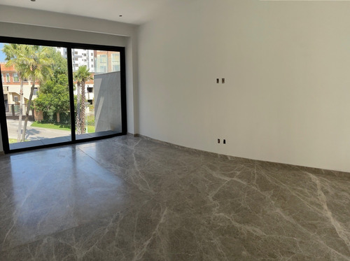 Imagen 23 de 30 de *súper Oportundiad !!en Exclusiva Casa Para Estrenar En B