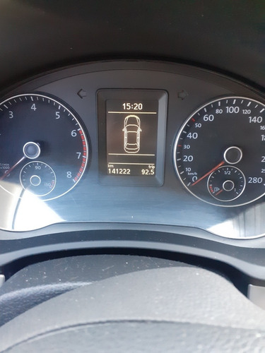 Imagen 9 de 9 de Volkswagen Vento 2010 2.0 I Elegance