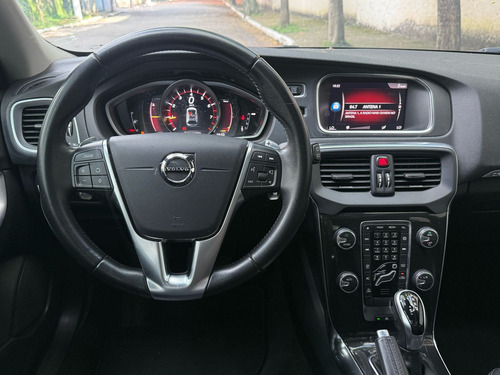 Volvo V40 Cross Country 2.0 T4 Drive-e 5p