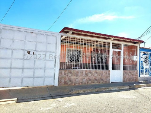 Imagen 6 de 30 de Casa En Venta Zona Norte Barquisimeto Lara Rah. 23-105895 // Invierta Seguro Con Rentahouse//
