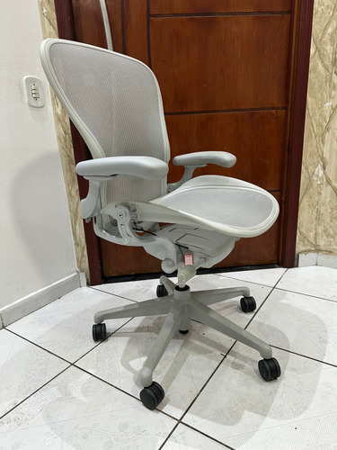 Cadeira Herman Miller New Aeron C Não Compra C Mercado Envio Grafire Mersh (Usado)