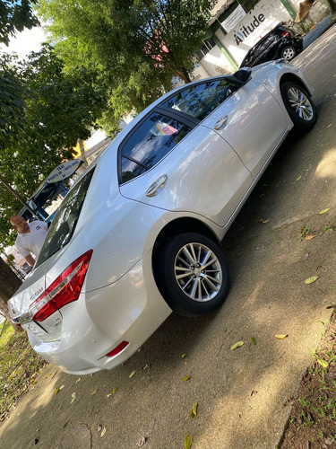 Toyota Corolla 2.0 16v Altis Flex Multi-drive S 4p
