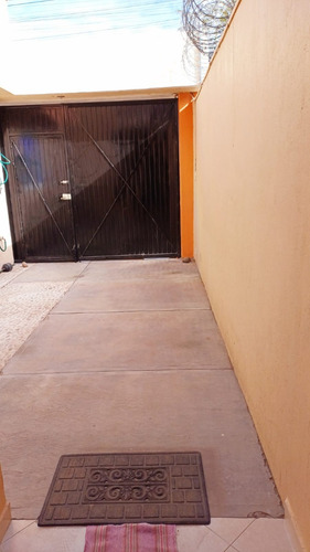 Casa En Venta 105m2, Col. Granjas Banthi San Juan Del Río, Querétaro.