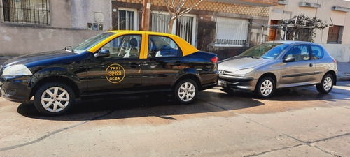 Imagen 9 de 14 de Fiat Siena 2015 Taxi