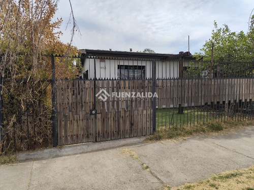 Casa En Venta De 3 Dorm. En Ñuñoa