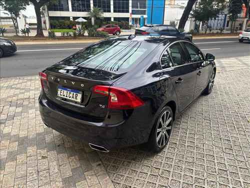 Volvo S60 2.0 t4 Momentum Gasolina 4p Automático