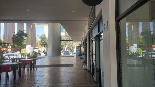 Local En Venta Plaza Algeciras, Arbide, León, Gto