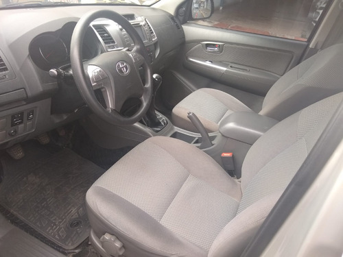 Toyota Hilux 3.0 Cd Srv 171cv 4x2 - B3