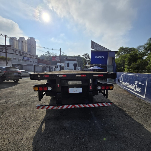 Carreta Prancha Porta Container Bug 40 2011 Com Pneus