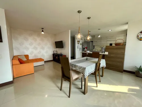 Apartamento En Arriendo En Castropol. Cod A22118