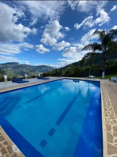 Finca Moderna En Copacabana