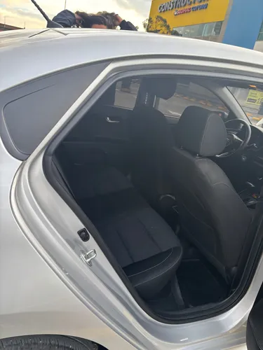 Kia Rio 1.4 Vibrant Hb At