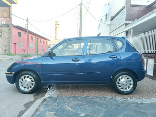 Daihatsu Sirion 2001 1.0 Mt