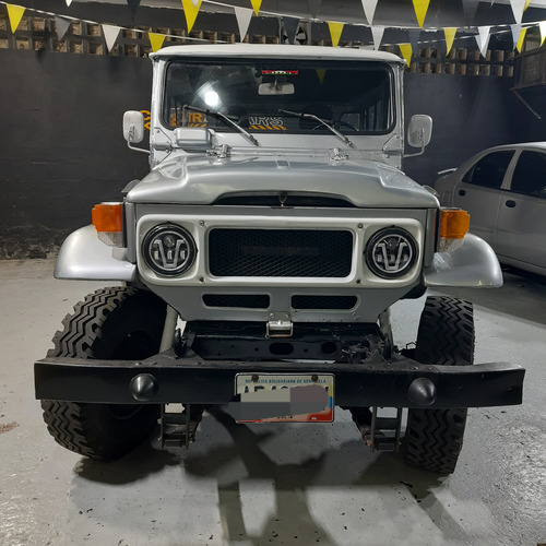 Toyota Macho 80