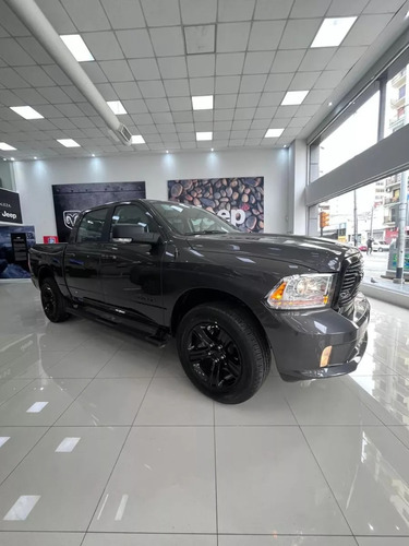 RAM 1500 5.7 Laramie Nigth Edition