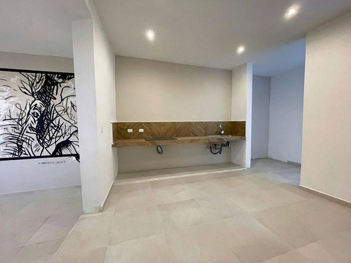 Imagen 17 de 21 de Casa/ Estudio En Venta En El Centro De Mérida Yucatán. Cerca