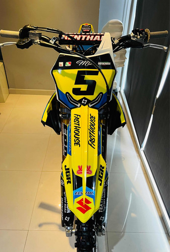 Imagen 4 de 11 de Suzuki Rmz-250