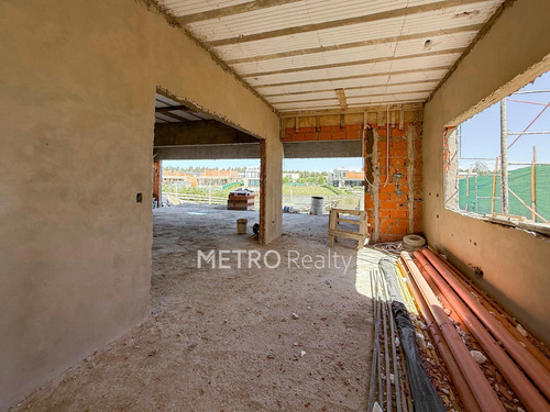 Casa En Venta A La Laguna Con 4 Habitaciones En Suite En Carpinchos, Nordelta