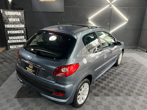Peugeot 207 1.6 Xt
