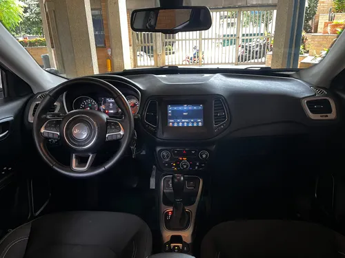 Jeep Compass 2.4 4X2 Longitude At