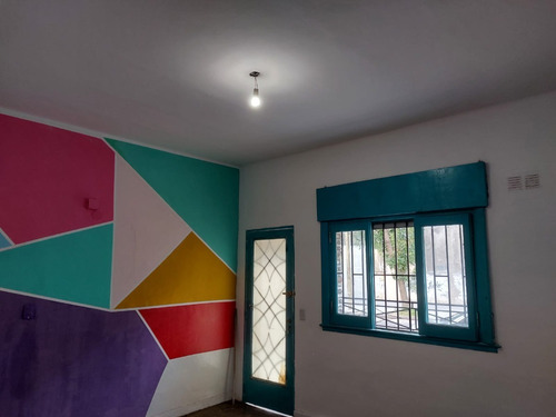 Imagen 3 de 10 de Vedia Al 100 - Sarandi - Dto Tipo Casa 2 Ambientes