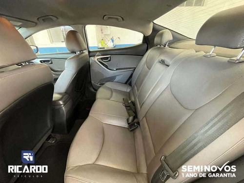 Imagem 7 de 13 de Hyundai Elantra Gls 1.8 16v Aut. 2013