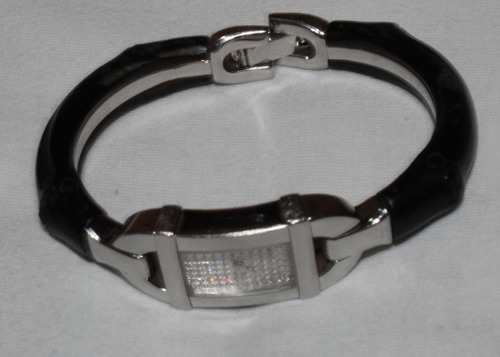 Gucci Feminino 6800l Series Diamond Acentuado Watch