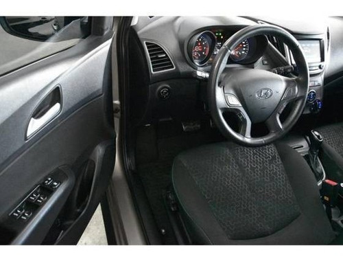 Imagem 10 de 12 de Hyundai Hb20x 1.6 16v Style