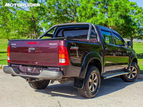 Imagen 5 de 25 de Toyota Hilux Dx Td 2.5 4x2 Extra Full | Permuta / Financia