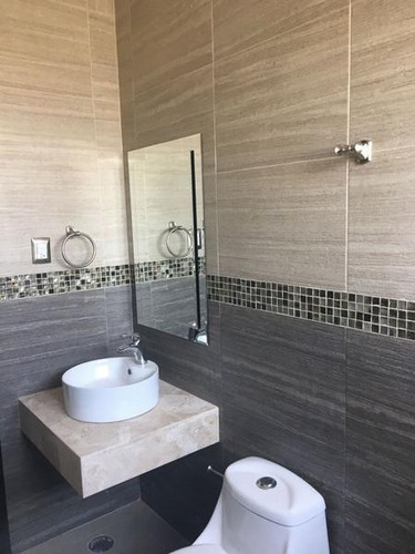 Imagen 13 de 30 de Hermosa Residencia De Lujo Con Grandes Espacios Vista Al Mar Y Gran Jardín !