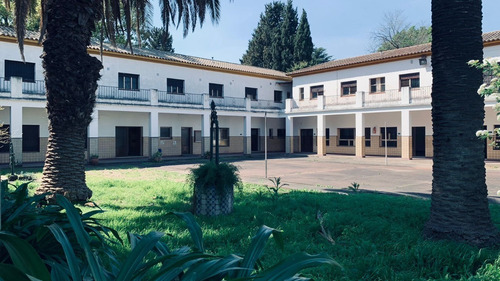 Imagen 3 de 22 de Excelente Edificio, Ideal Colegio, Universidad O Similar. Excelente Ubicacion Centrica Dentro Del Radio Urbano De Bella Vista, Con Buen Acceso Con Todos Los Medios De Transporte