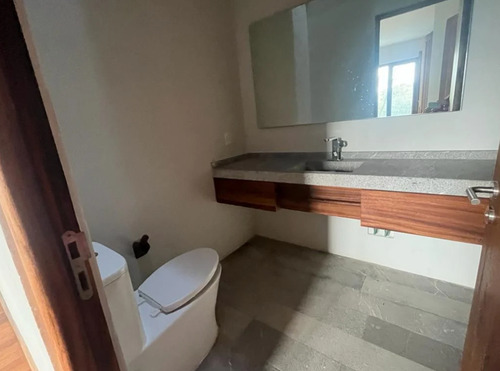 Casa En Venta En Valle De Bravo Avandaro (m2c300)