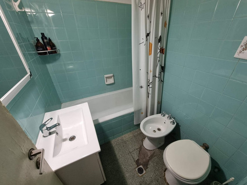 Local A La Calle Venta V Crespo Con Vivienda Renta