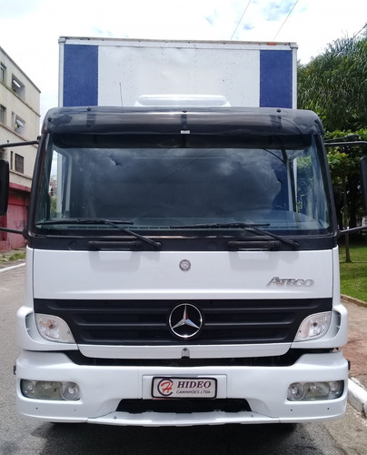 M Benz 1418 2009 Bau Chapeado