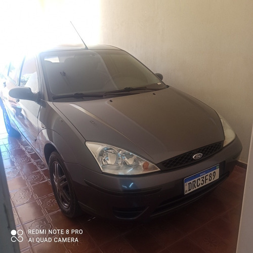 Imagem 10 de 13 de Ford Focus Sedan 2004 2.0 Glx 4p