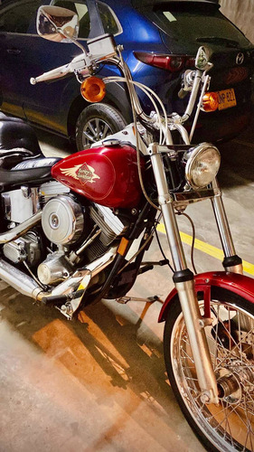 Imagen 2 de 25 de Harley Davidson Softail Custom Fxstc