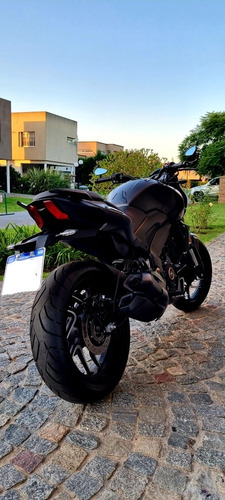 Dominar 400