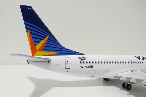 中古】INFLIGHT 1/200 ボーイング 737-700 VARIG BRASIL[10