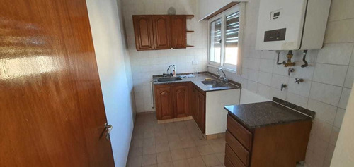 Imagen 5 de 9 de Alberdi - Avellaneda Al 100 - Depto En Venta