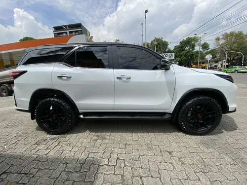 Toyota Fortuner 2.8 Srv Diesel