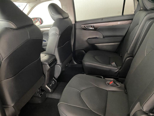 Imagen 8 de 10 de Toyota Highlander 2021 3.5 Limited Panoramic Roof At