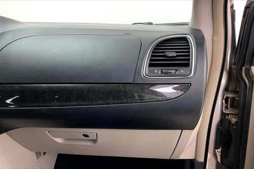 Imagen 16 de 25 de Chrysler Town | Country Minivan 5 Pts Li, Ta, Cd, Ra-17