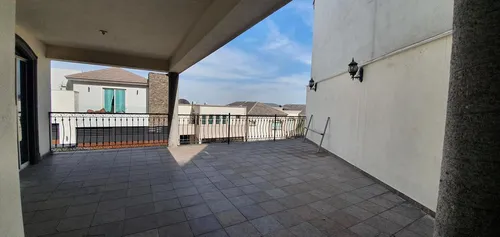 Ofrezco Venta De Casa En Cumbres 5to Sector